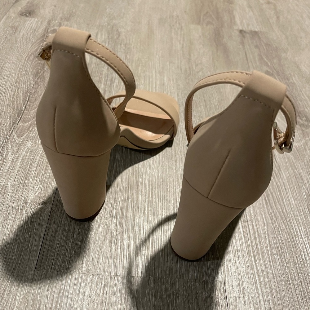 Call it Spring heels - Picture 4 of 6